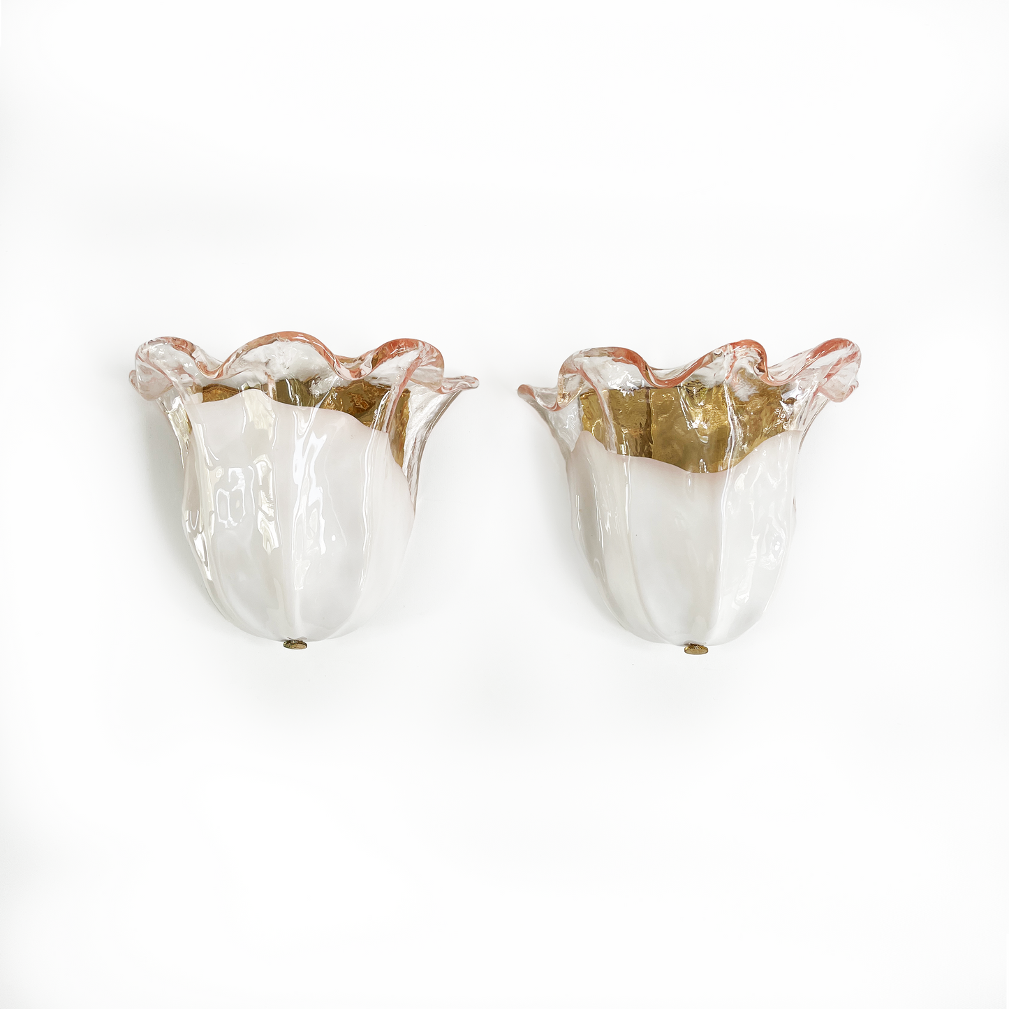 Vintage Tulip Shaped Pink and White Murano Glass Sconce by La Murrina - 1 Available