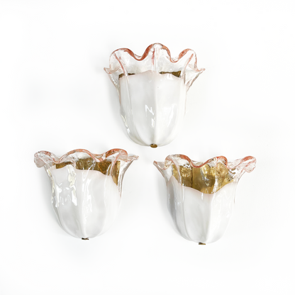Vintage Tulip Shaped Pink and White Murano Glass Sconce by La Murrina - 1 Available