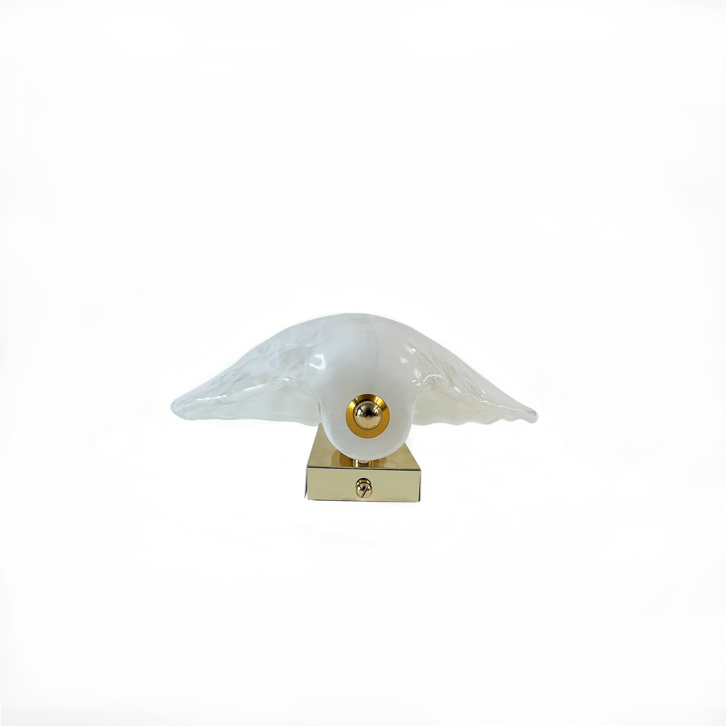 Single White Murano Shell Wall Light by La Murrina - detail view